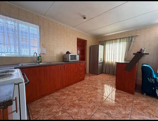 3 BEDROOM PROPERTY TO RENT IN WOODLANDS